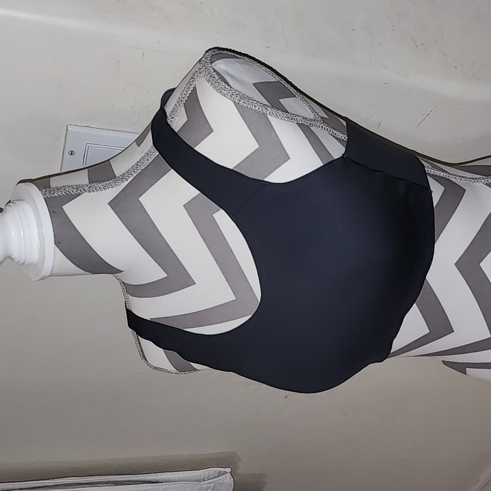 Brooks bra no wire size 32C used in great condition